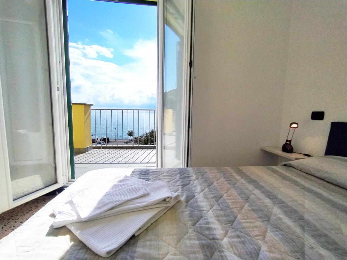 Апартаменти Monia House Sea View Леванто Екстер'єр фото